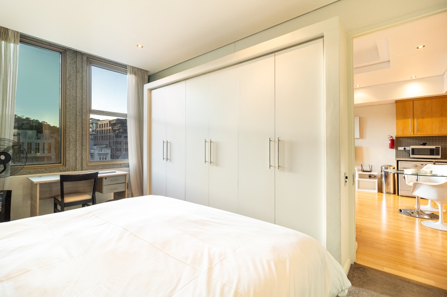 1 Bedroom Property for Sale in Cape Town City Centre Western Cape